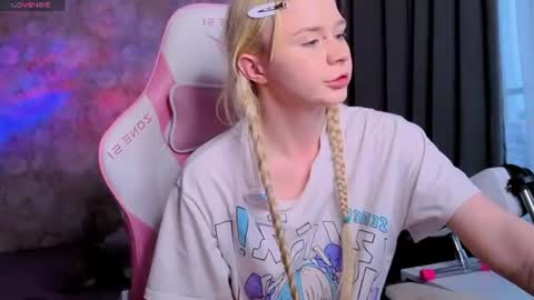 Milia online show from June 18, 1:51 am