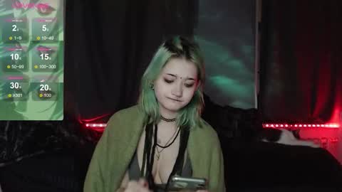 milten_trish online show from December 1, 7:05 pm