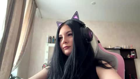 mindimehaffy online show from March 12, 1:25 pm