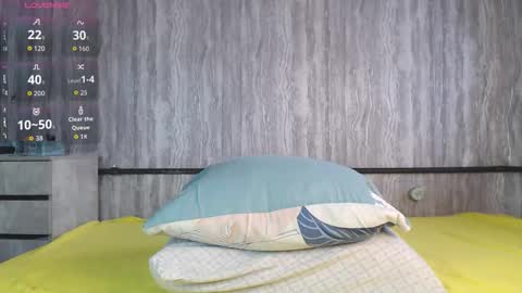 mira_one_ online show from March 14, 10:05 am