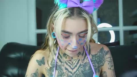 miss___angel online show from March 9, 11:02 am