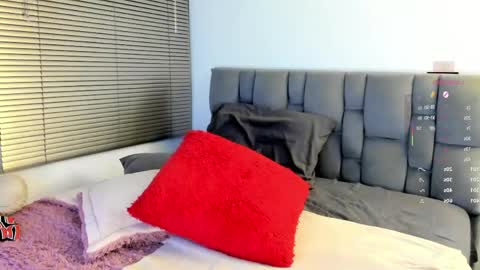 miss__jones_ online show from April 28, 1:47 am