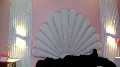 miss__star_ online show from April 16, 3:12 pm