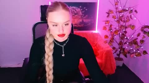 miss_alice_silver online show from November 25, 1:24 pm