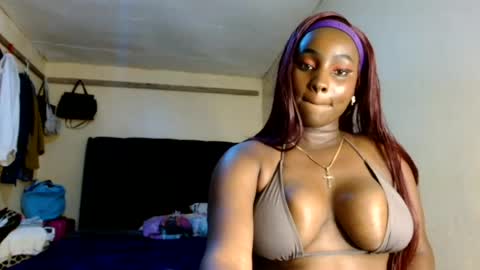 miss_boobieliscious1 online show from August 7, 3:41 pm