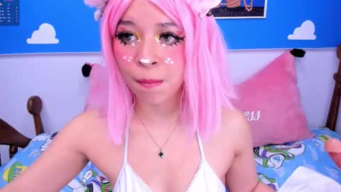 miss_lucyla online show from March 13, 11:33 am