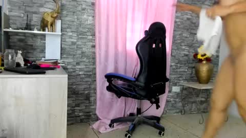 missdeborah20 online show from June 19, 2:20 pm