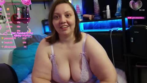 missfoxe12 online show from December 3, 12:02 am