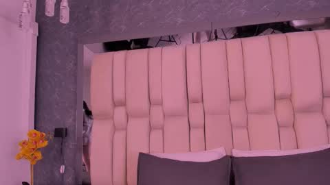 Valerie online show from February 15, 7:57 pm