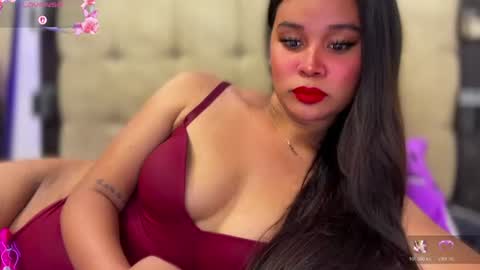 Miss. Thalia online show from July 5, 2:56 pm