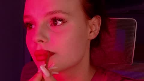 Molly online show from May 21, 12:08 am