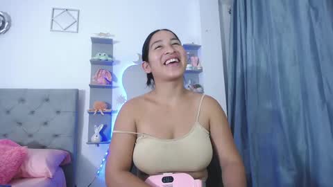 ANDREA online show from April 16, 1:39 am