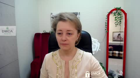 Mona online show from April 19, 11:10 am