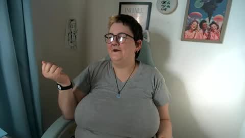 Moo Jay online show from December 15, 11:54 pm