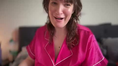 Mossy Mommy online show from April 16, 5:12 pm