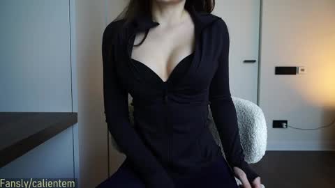 Your M online show from April 14, 2:17 pm