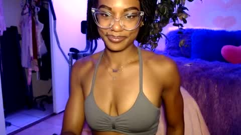CocoSage online show from June 18, 6:04 am