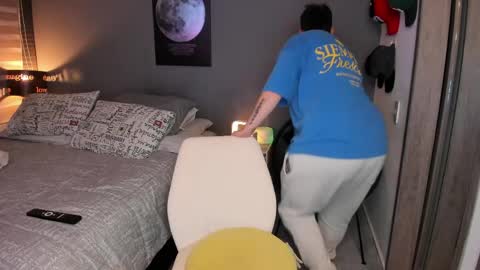 VALENTINA Luna  online show from April 5, 1:59 am