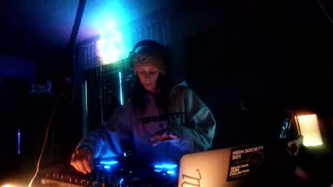 ghost mantis online show from January 14, 2:55 pm