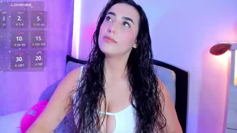 my_aleja_ online show from February 26, 12:48 pm