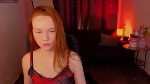 Mia online show from February 4, 10:02 pm