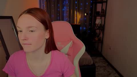 Mia online show from February 3, 9:51 pm