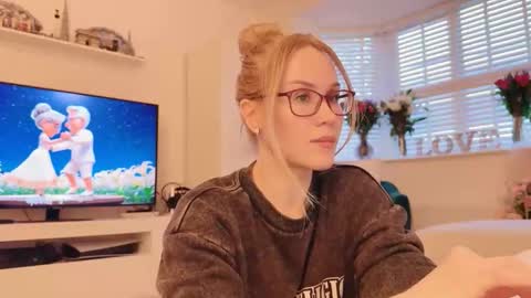 Mya-be Yours P online show from April 20, 7:06 pm