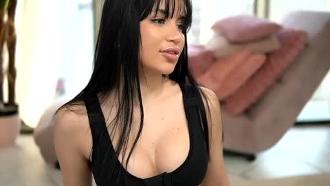 mysticlayla online show from April 6, 4:46 am