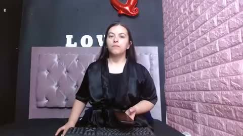 Naira Wood online show from March 9, 5:22 am