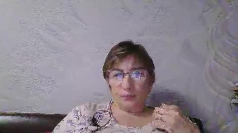 naomimolligan online show from March 25, 6:33 pm