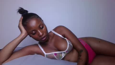 nastyivy1 online show from April 16, 9:39 pm