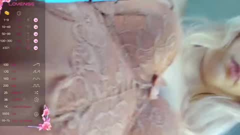 natalie_diazzz online show from March 4, 8:24 am