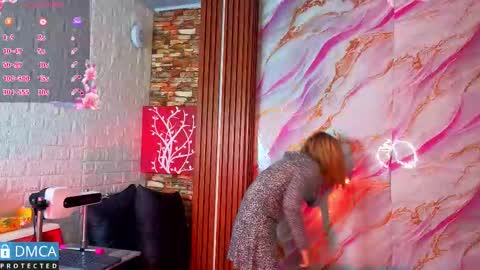 Salome Nena cupcake online show from March 17, 11:14 am