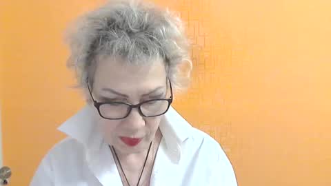 NessyJenixs online show from March 17, 3:49 pm