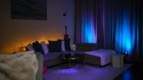 newchloe18 online show from January 17, 8:05 pm