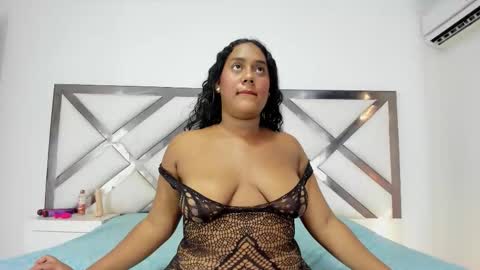 nicohillx online show from February 14, 9:39 pm