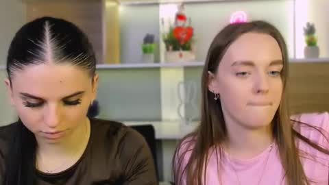 nicole_muah online show from February 23, 5:45 pm