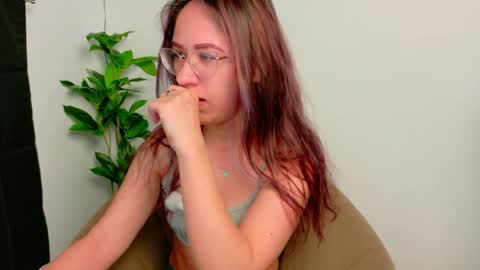 nicoleirisxxx online show from April 8, 5:20 am