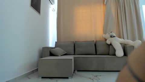 Nicolle online show from April 5, 5:39 am