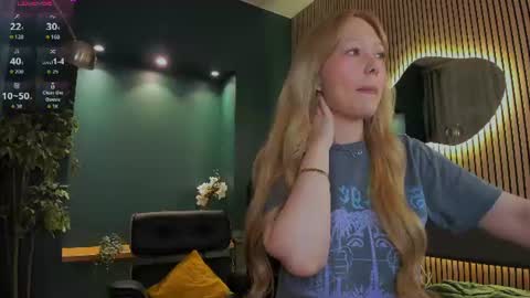 LIana online show from June 26, 9:16 pm