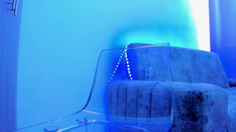 nikii_white online show from January 18, 8:38 pm