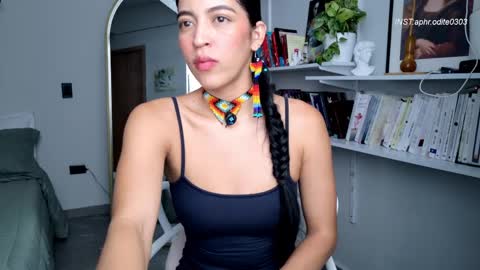 Nicole cam online show from April 7, 8:55 pm