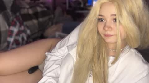 nikoli_naw online show from March 10, 10:03 pm