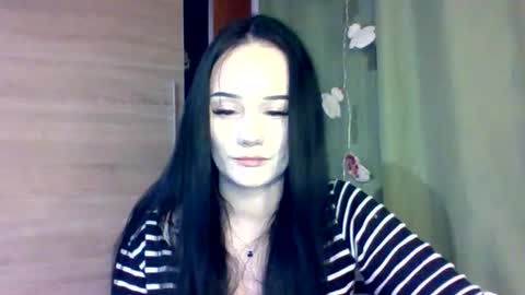 Nina online show from January 31, 7:45 pm