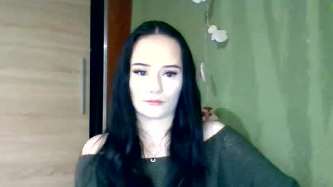 Nina online show from February 12, 10:00 pm