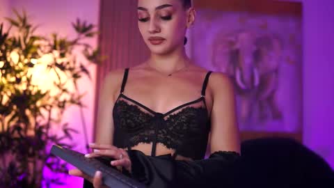 Ninna online show from October 4, 7:29 pm