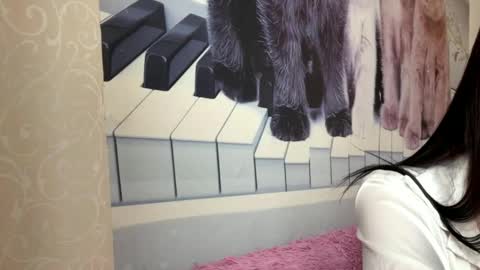 Nora online show from February 2, 7:18 am