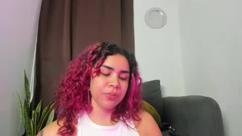 Nia online show from February 23, 4:35 am