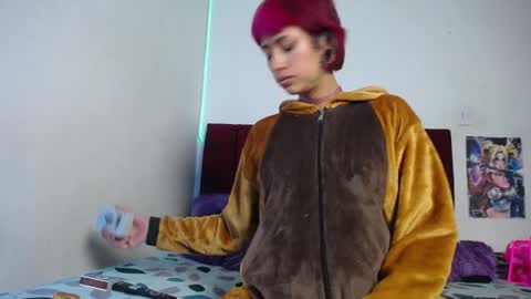 nyxxx_rouge online show from April 2, 6:11 am