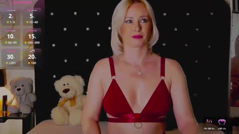 Olivia online show from March 7, 1:12 am